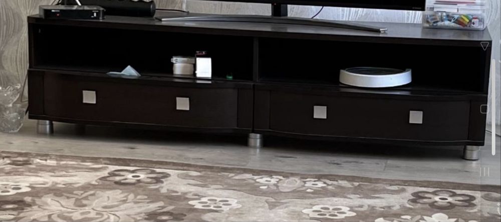 Тумба под телевизор