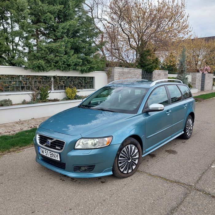 Volvo v50 2.0d r design 2009
