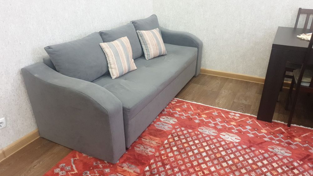 Продам диван б/у