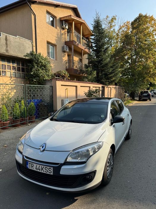 Inchiriez masini glovo tazz uber eats wolt