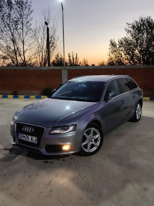 Vând Audi A4 B8 Avant 2009