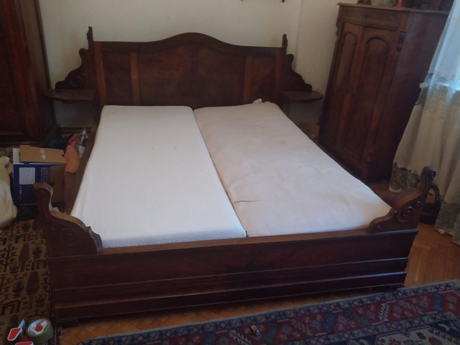 Mobila stila Bidermayer lemn de cireș