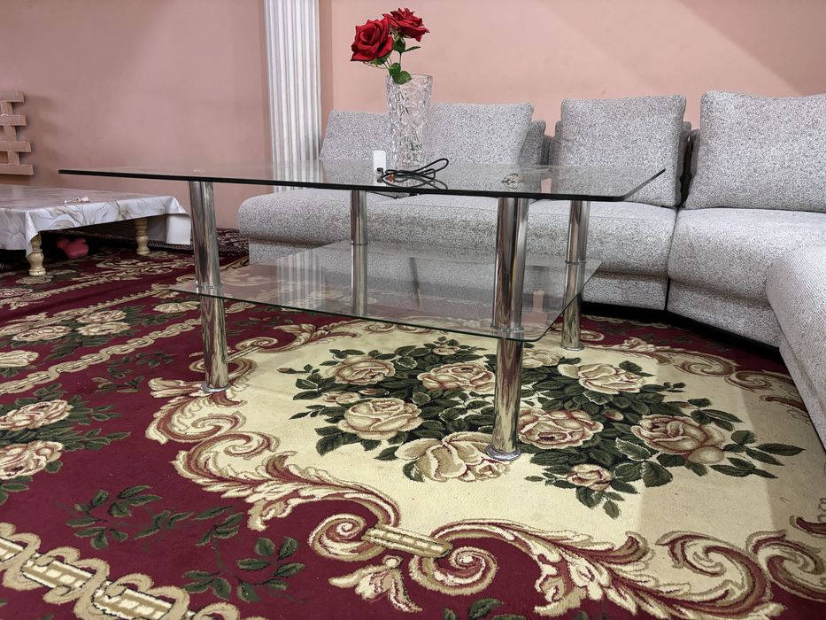 Oynali stol sotiladi