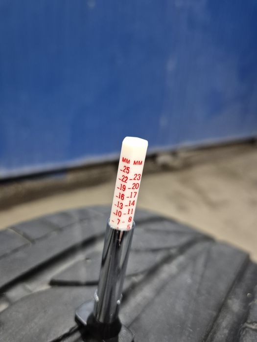 2x 275/40/20 Bridgestone Dueler H/P Sport RFT