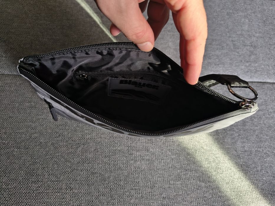 Продавам чисто нова чанта клъч