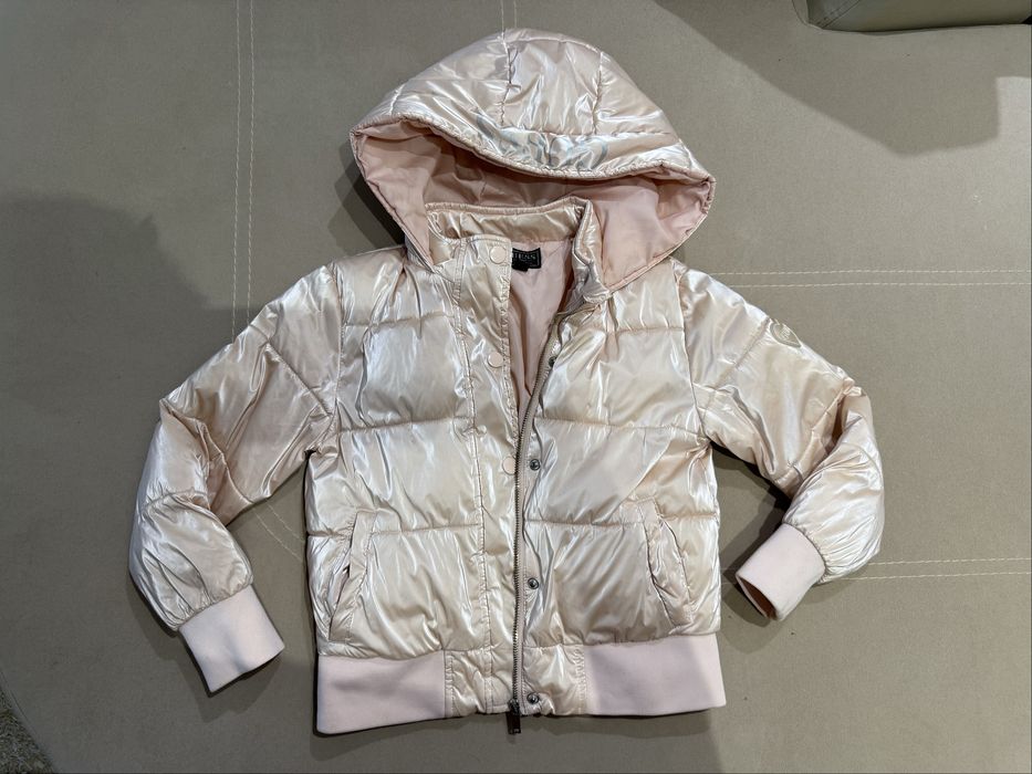 Guess яке 6г бледо розаво