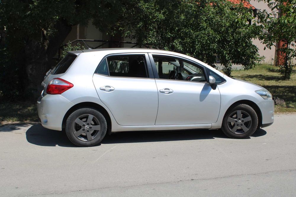 Toyota Auris 2013-1.6-132кс + ГАЗ. - ПРОЧЕТИ
