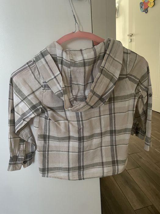 Vand camasa cu gluga Next