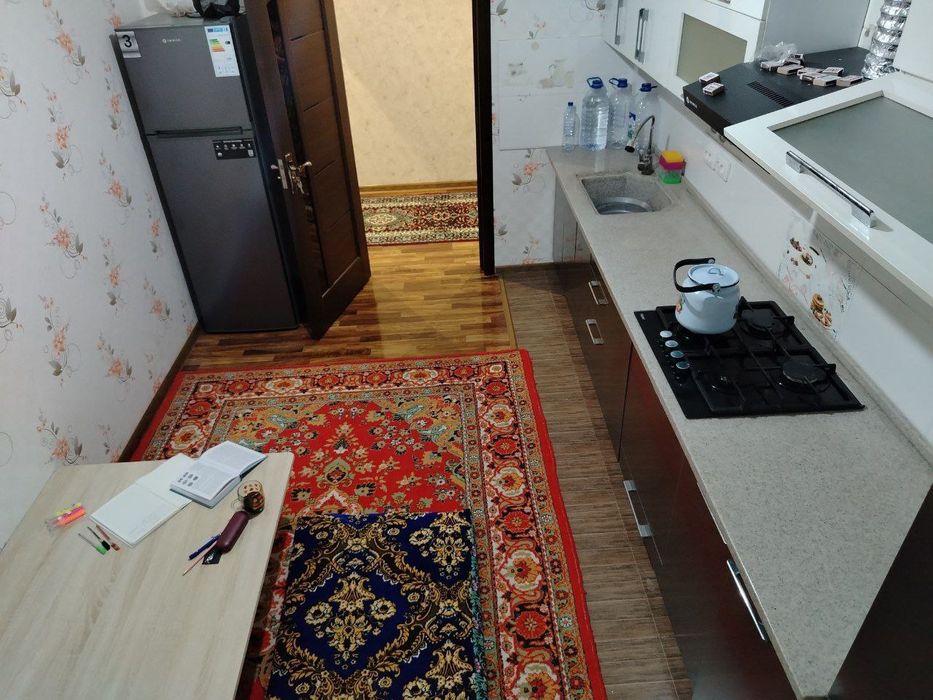 Bozar yanda yangi domda 2 xonali 72 kv kvartira ijaraga beriladi stude