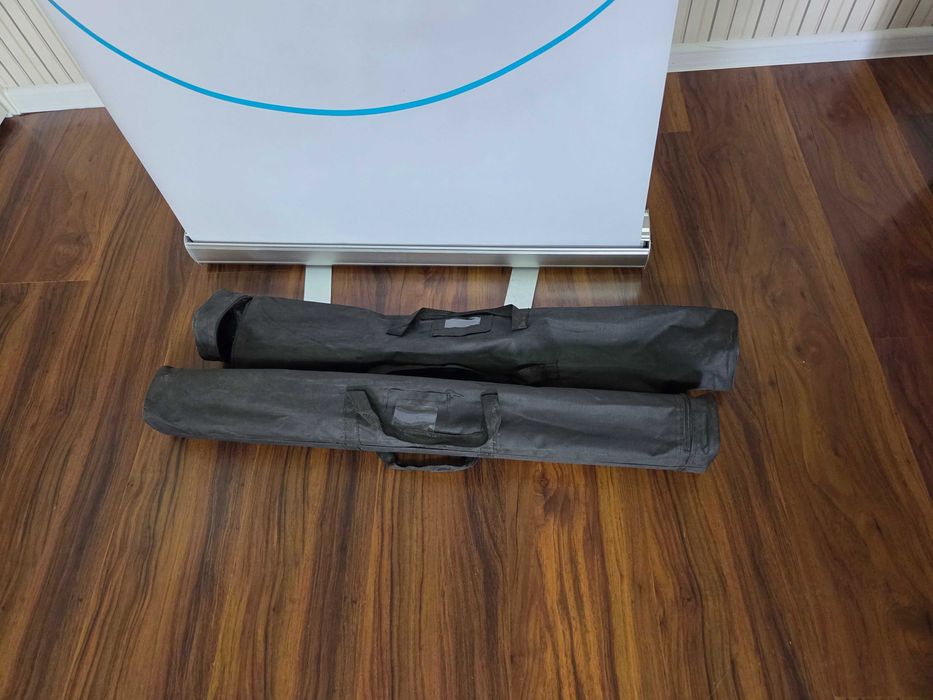 Продам 2 роллер-стойки (Roll-up banner)