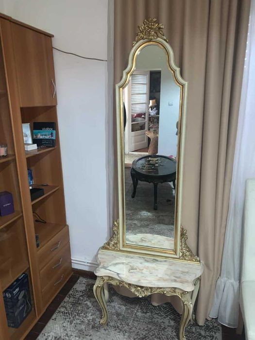 Oglinda cu consola de podea