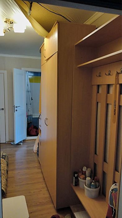 Отдам шкаф в прихожую