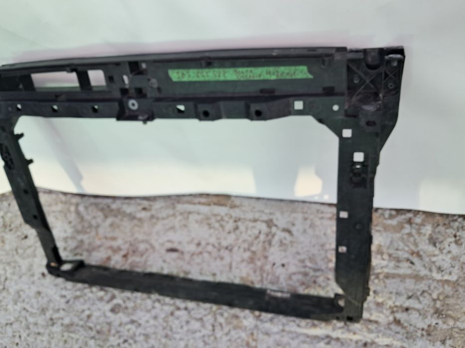 Преден панел Очиларка Skoda Octavia 4