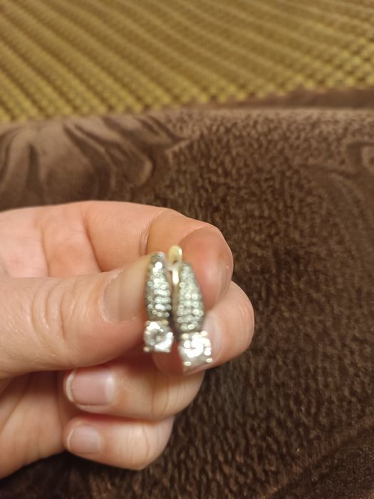 Продаю серьги серебро проба 925