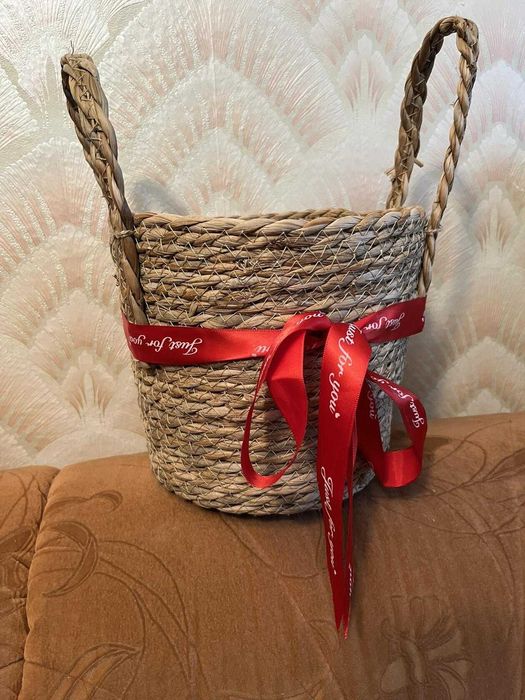 Продаю плетеные корзинки для подарка