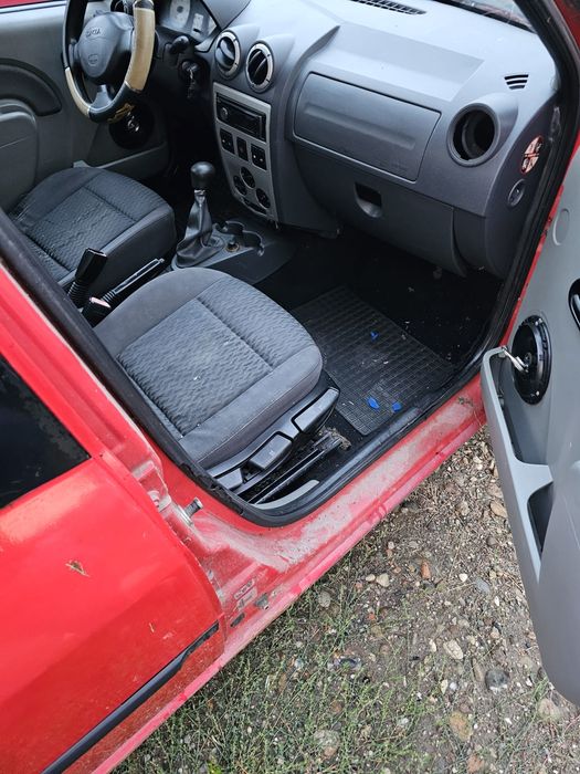 Dacia Logan 3 buc 1.4 benzină +GPL fiscal toate acte