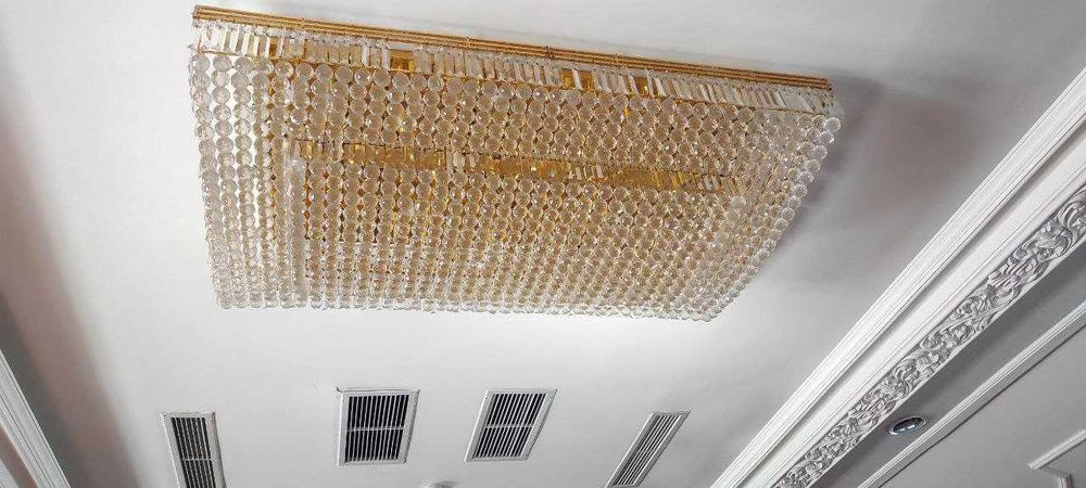 Люстра сотилади 170х80