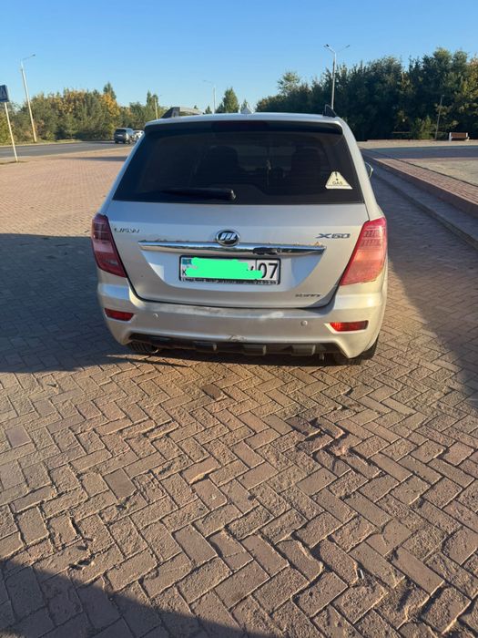 Продам машину LIFAN X60