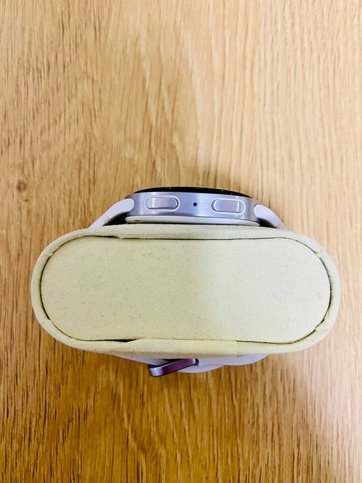 КАТО НОВ !!! Samsung Galaxy Watch8, 40mm BT, Silver, (SM-L320)