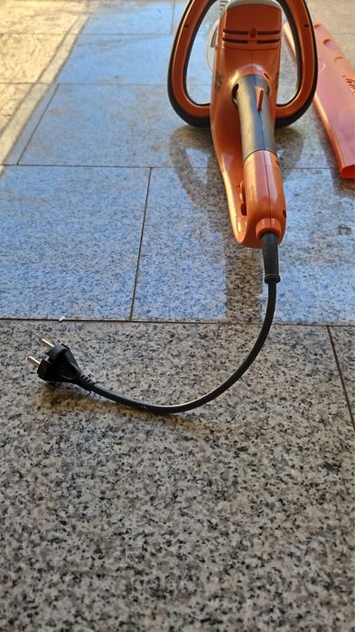 Foarfecă electrică gard viu Stihl HSE 81