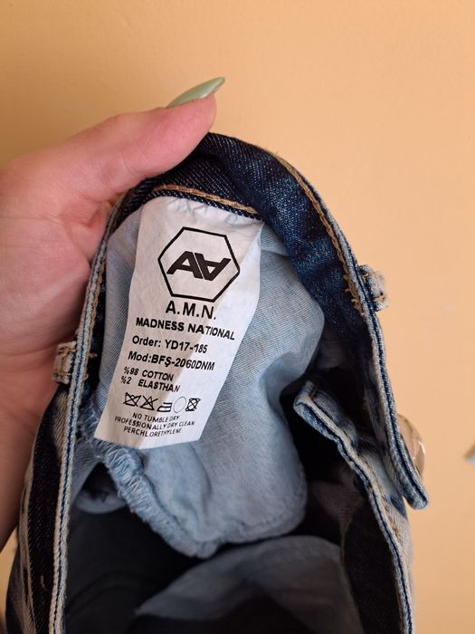 Къси панталонки Alessa,Madness National, Rosso Disera