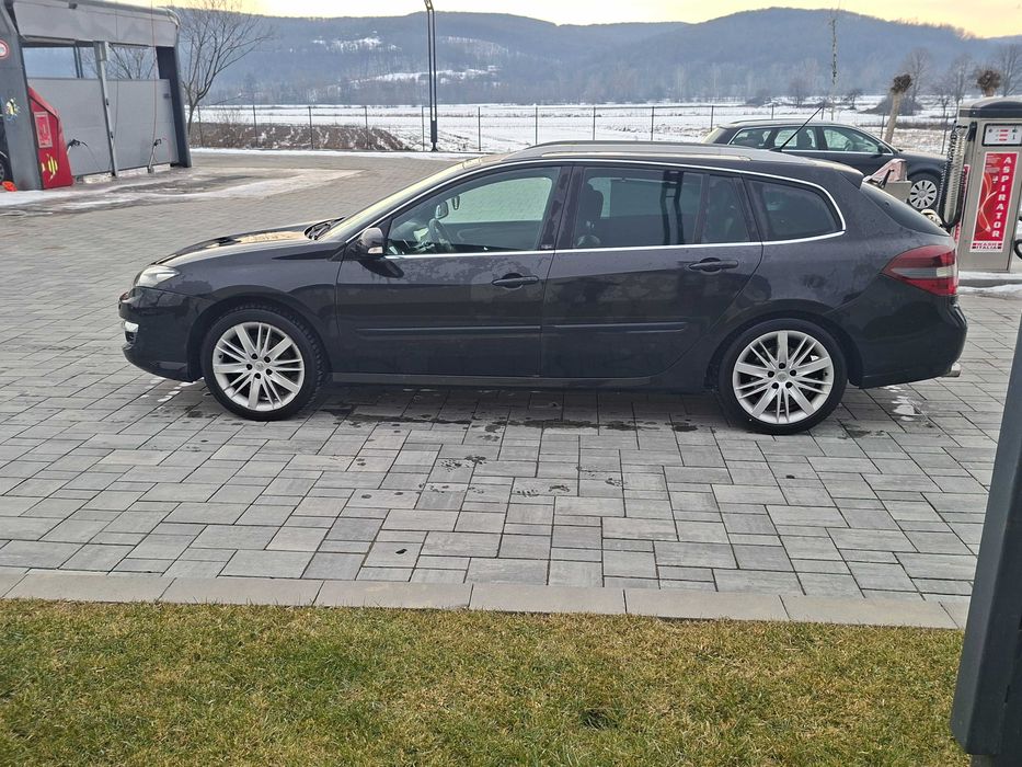 Renault Laguna 3 III Initiale Paris Bose 2.0 dci 175 cp