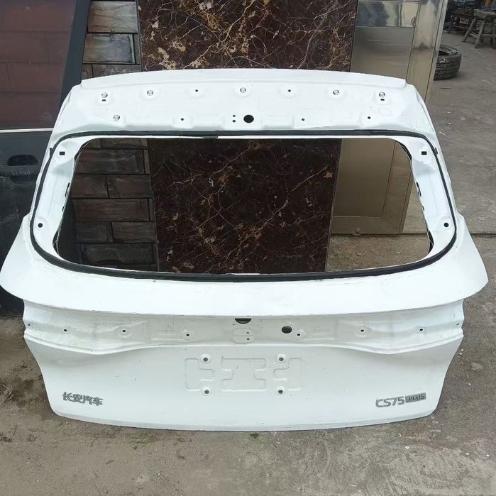 Крышка багажника для Changan cs75 plus