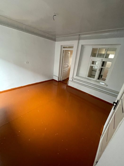 Сдается 2 ком 300.у.е.