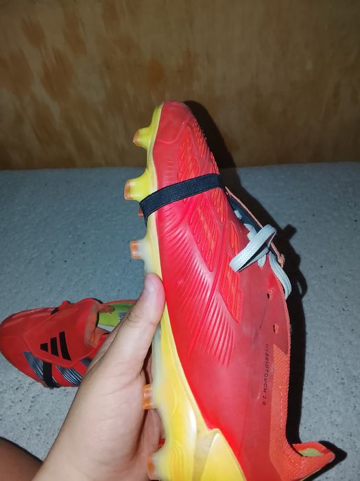 Бутсы Adidas Predator