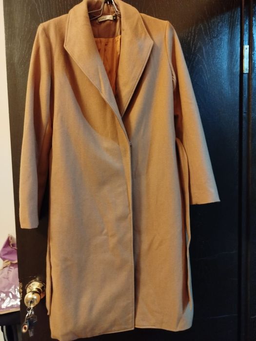 Продам куртку женскую