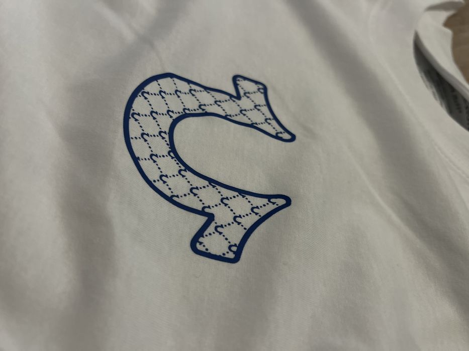 Tricou True reilgion