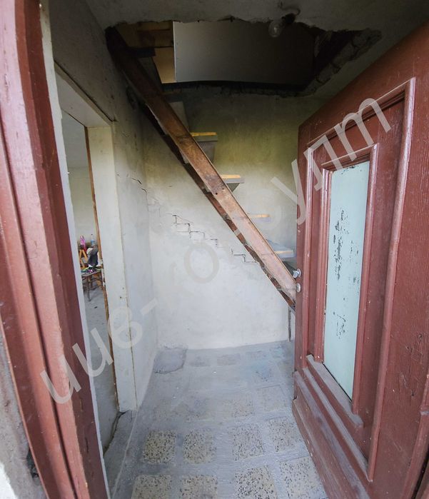 Голям парцел с панорамна гледка и къща в с. Малки Чифлик