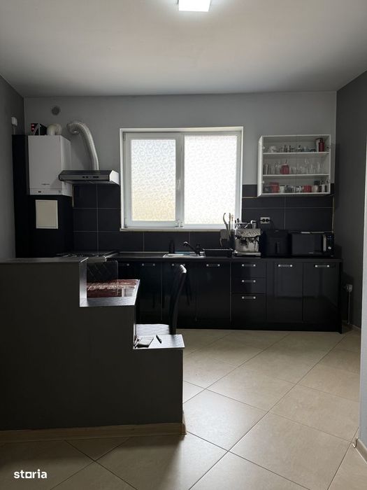 Casă individuală | Curte | Acces de pe 2 străzi