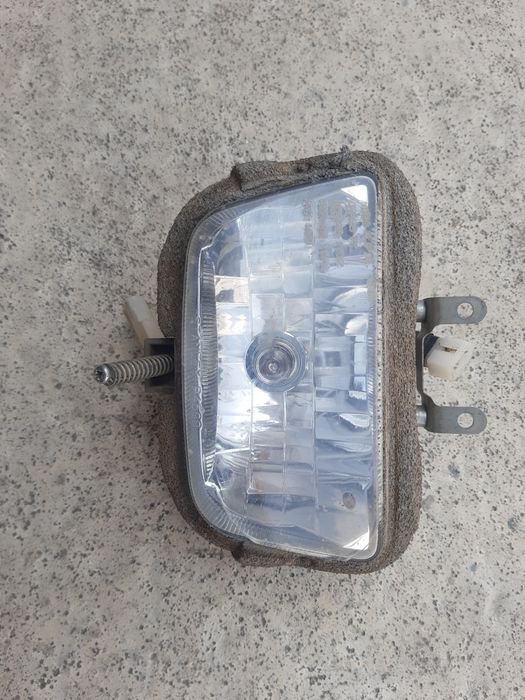 Фарове за мотоциклети и Скутери Хонда(Honda)