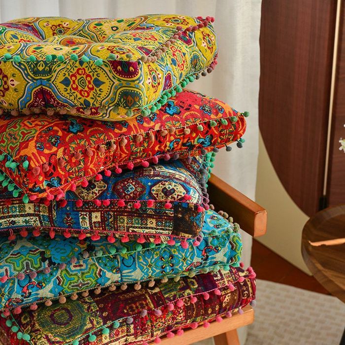 Продам подушки на стулья