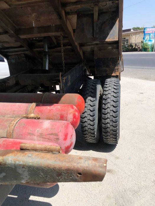 Gaz 53 samasval sotiladi