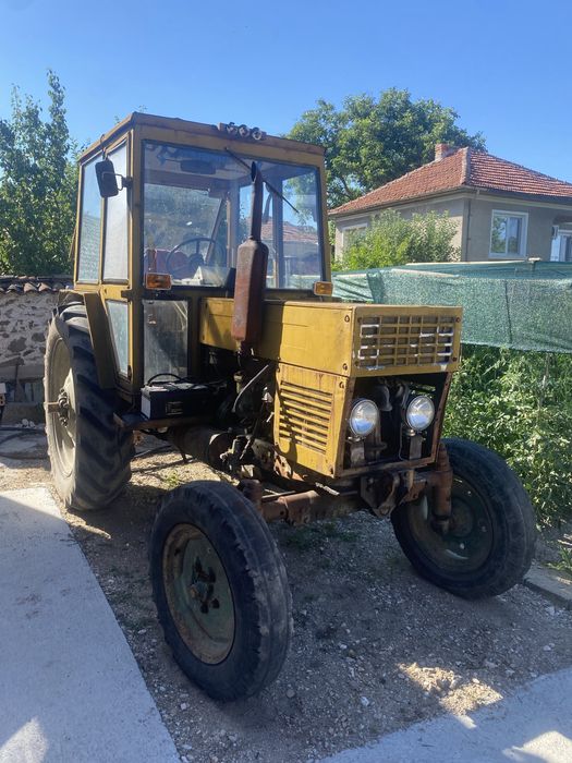 Трактор болгар тк82
