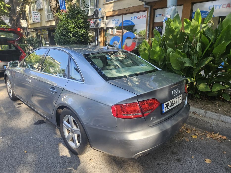 Автомобил Ауди А4