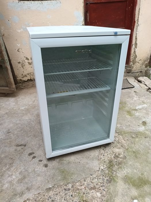 Vând frigider Arctic – dimensiuni 85x55