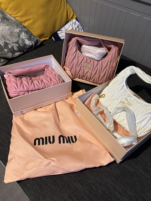 Geanta Miu Miu Mini Wander Matelasse HandBag
