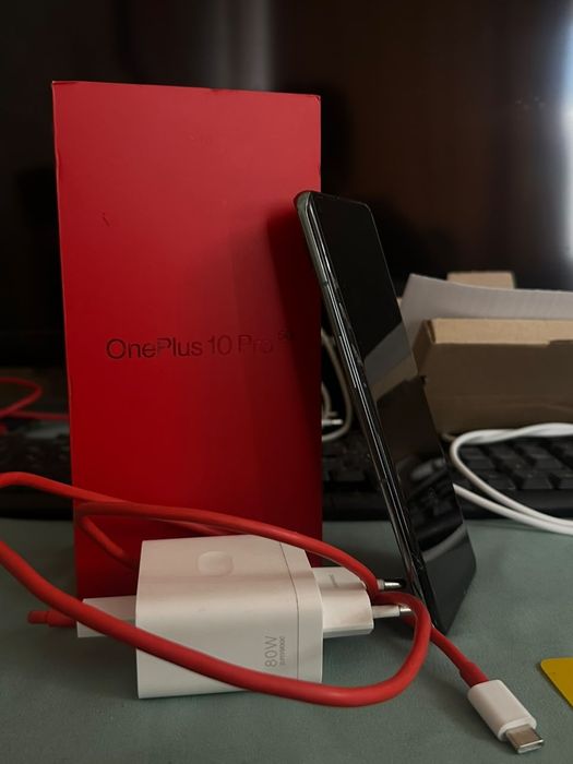 One plus 10 pro(СМОТРЕТЬ ФОТКИ)