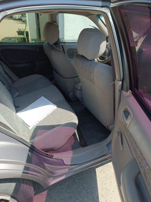 Продается Toyota Corolla 1.3L