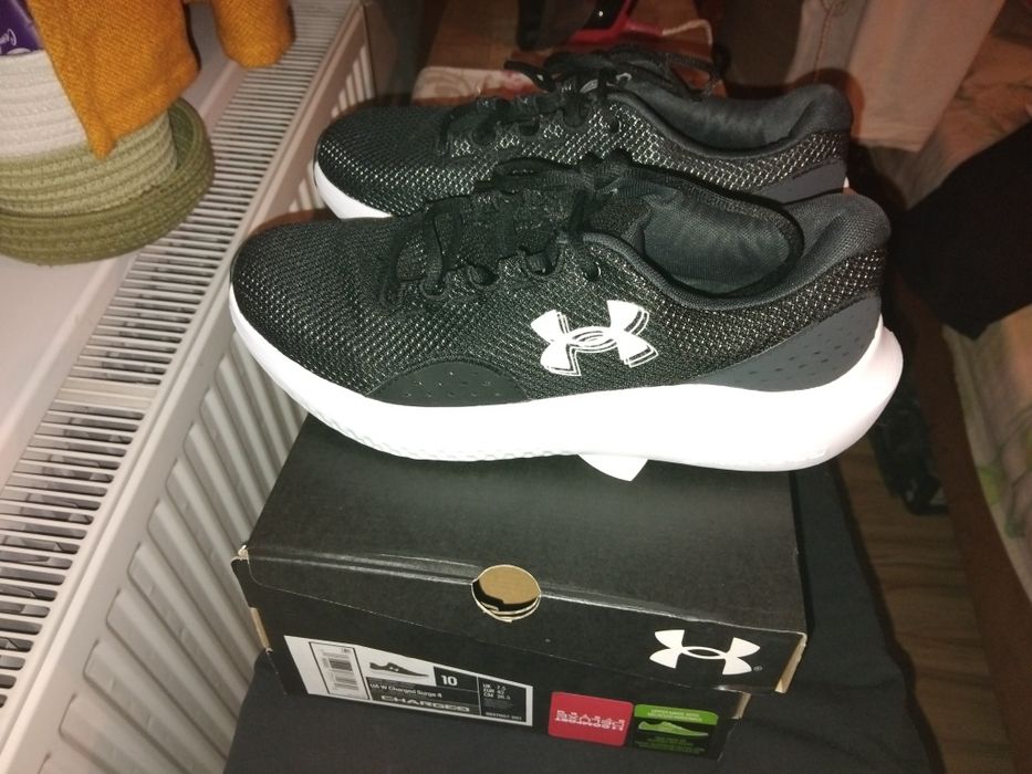 Дамски оргинални маратонки Under Armour 42