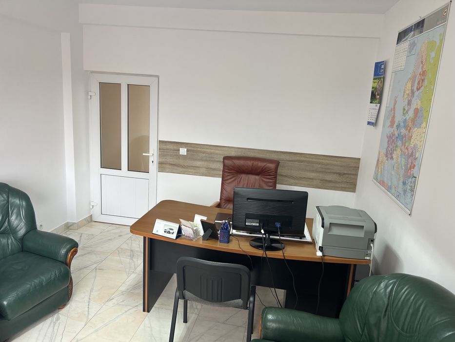 Inchiriere 10 Birouri Mobilate-Utilate - Fagaras Central