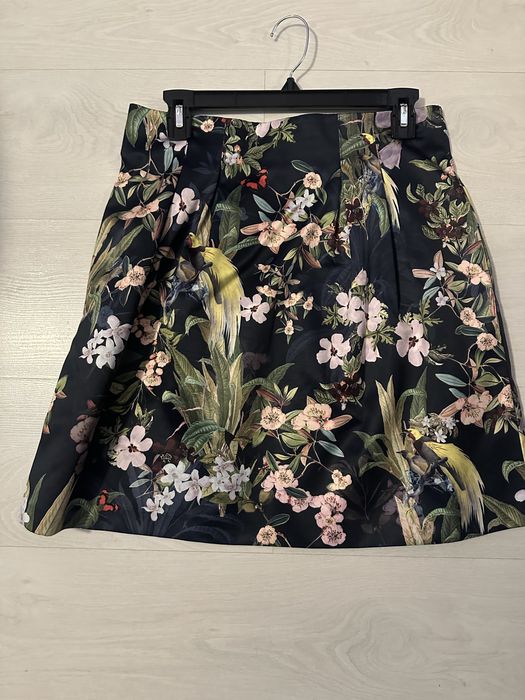 Сатенена пола.