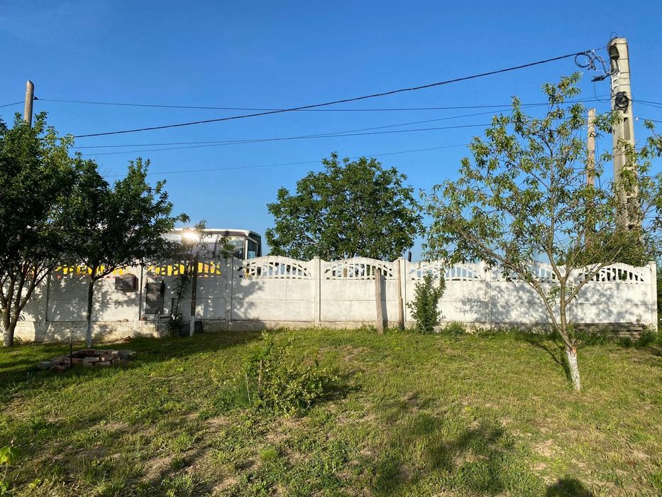 Teren intravilan 1200mp Leș
