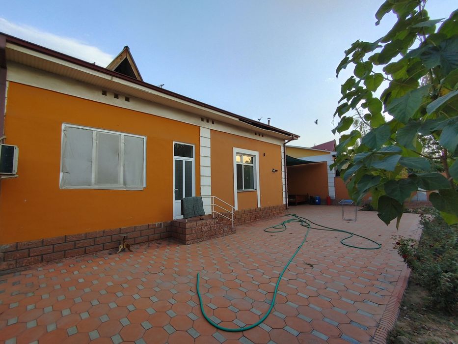 Котедж сотилади -  6 сотих