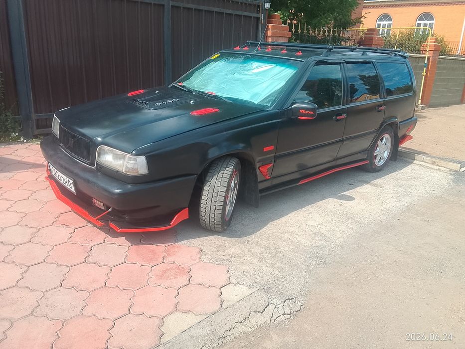 Срочно продам авто Вольво универсал