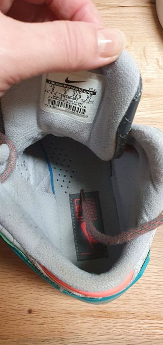 Adidas Nike Le Bron James