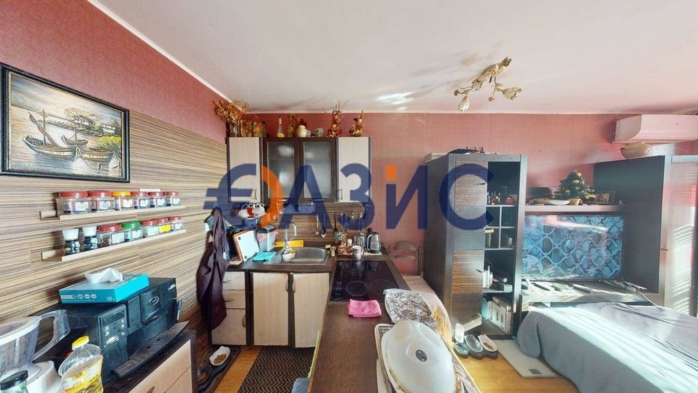 Продава се Тристаен апартамент в с. Кошарица, Област Бургас - 104 кв.м за 515 €/кв.м - Снимка #14